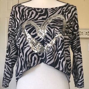 Yom Yom Tops - EMBELLISHED CROP TOP Yom Yom Tops - EMBELLISHED CROP TOP